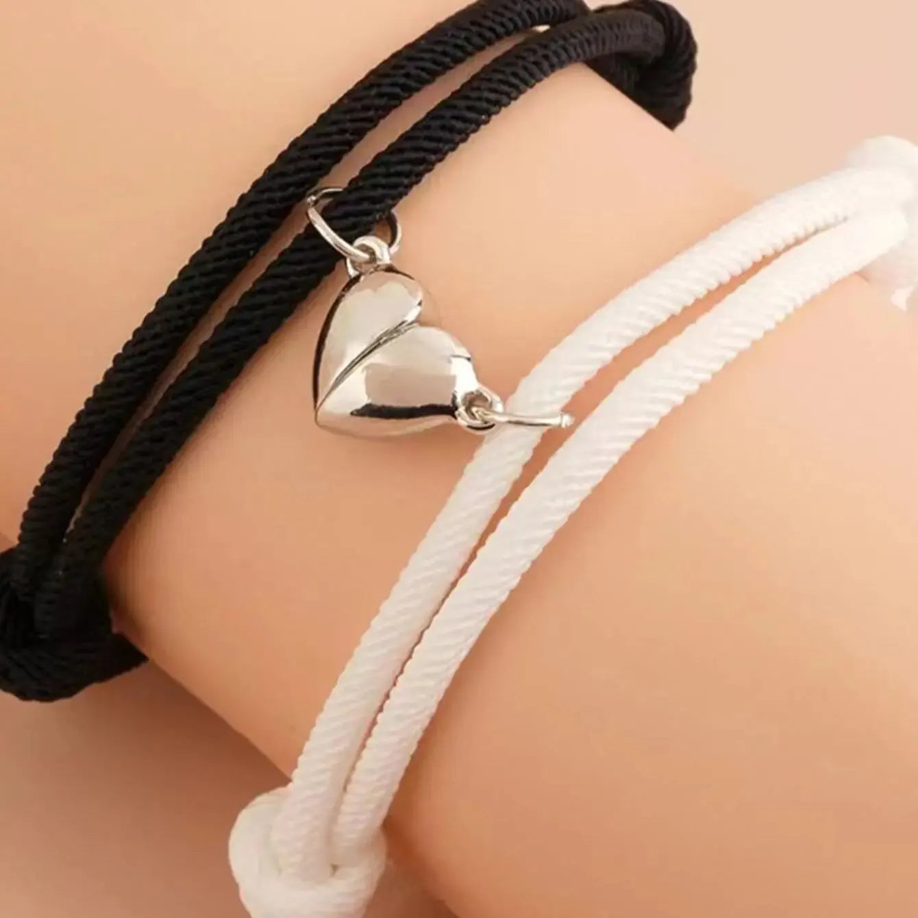 2 Pice Color Black White Hand Rope Love Magnetic Couple Good Friend