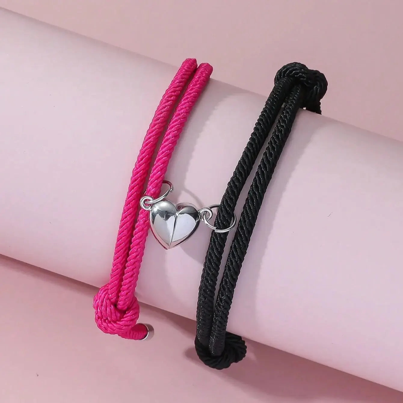 2 Pice Color Black White Hand Rope Love Magnetic Couple Good Friend